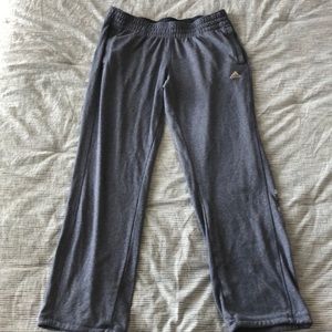 🌟💫Adidas Women’s sweats Large💫🌟